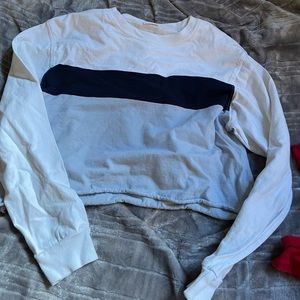 John galt blue colorblock long sleeve crop top